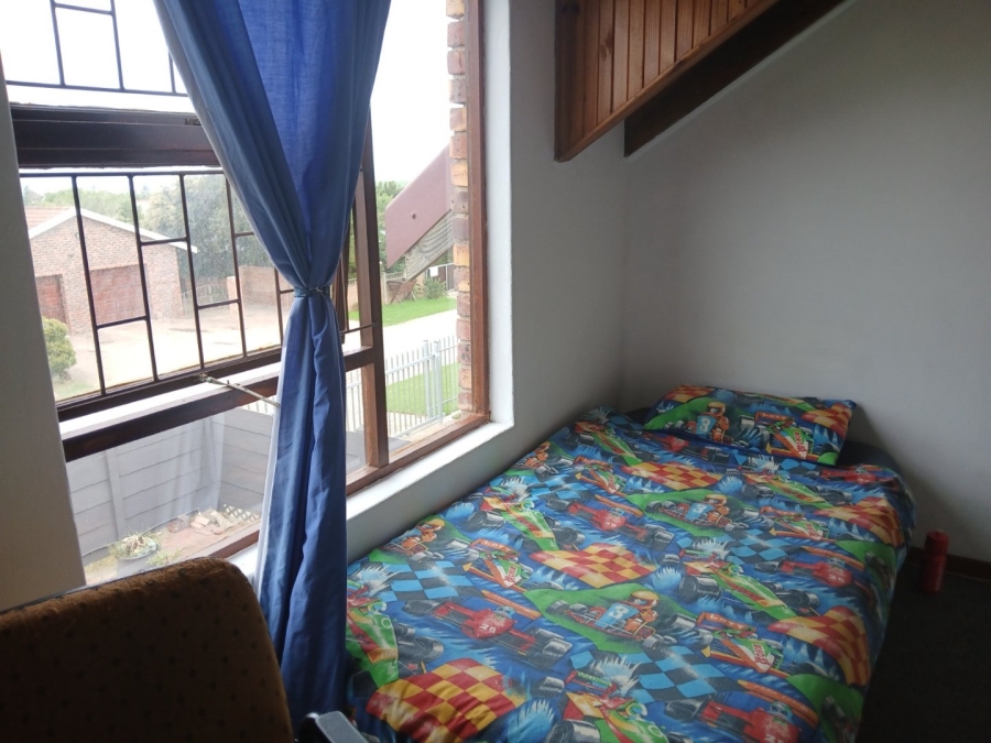 4 Bedroom Property for Sale in Noorsekloof Eastern Cape